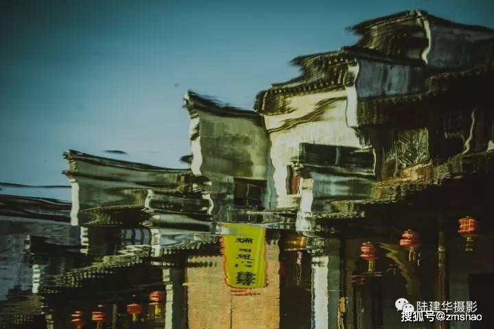 慈善太后在满周的什么地方？